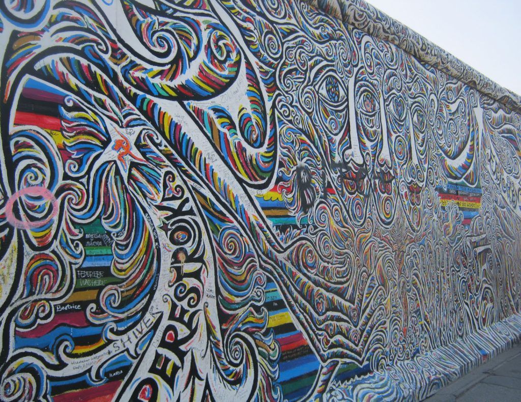 Fresque sur le Mur de Berlin