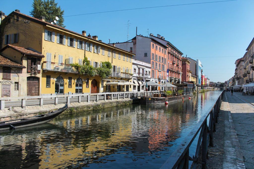 Le quartier Navigli à Milan est un quartier connu pour ses canaux