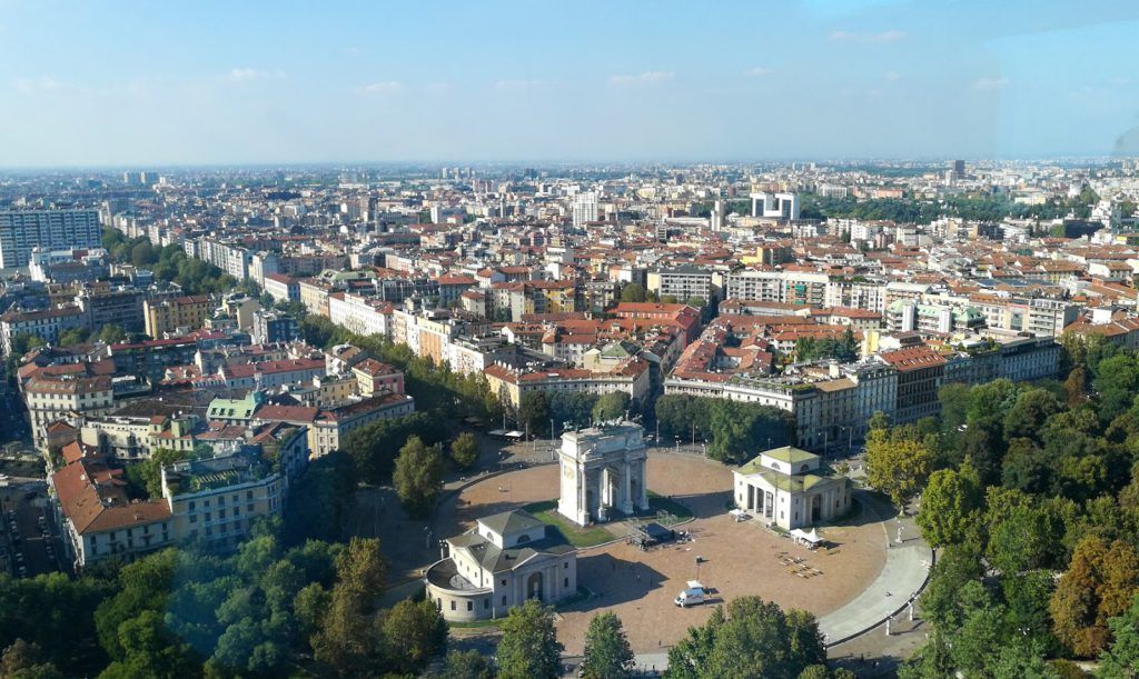La Torre Branca de Milan se situe dans le Parco Sempione