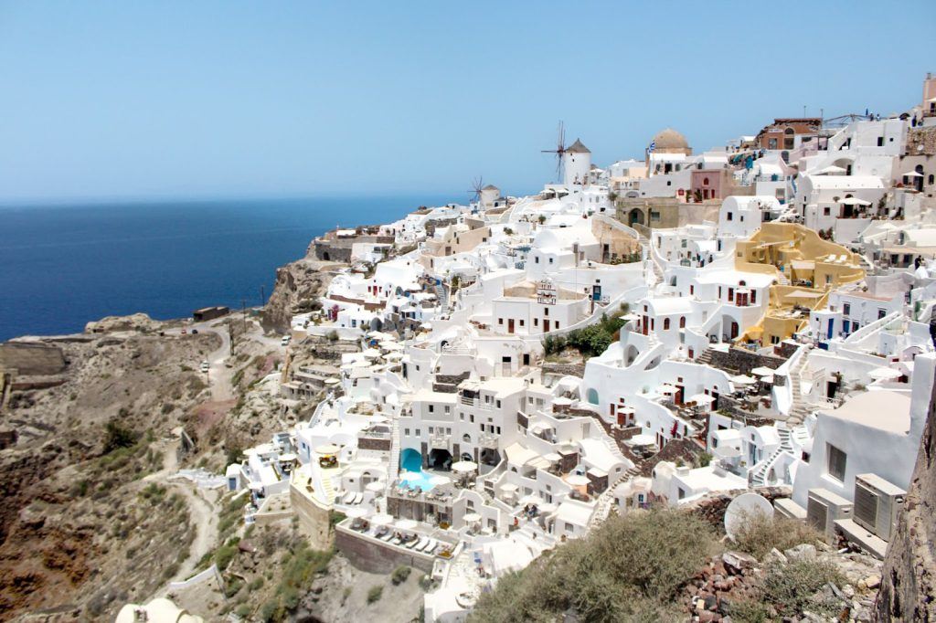 Santorin et ses maisons blanches