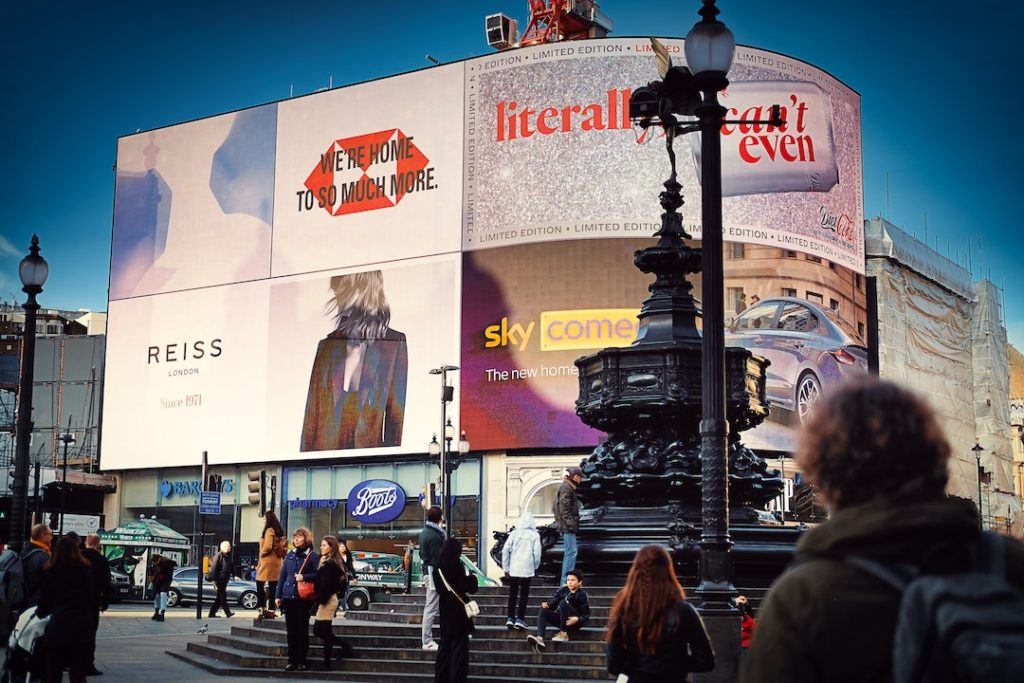Écrans publicitaires à Picadilly Circus