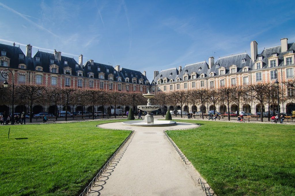 Place des Vosges à Paris
