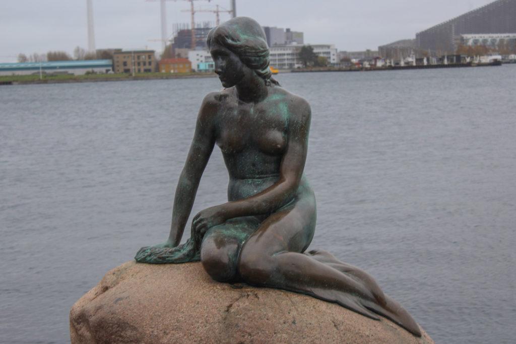 Statue de la Petite Sirène à Copenhague