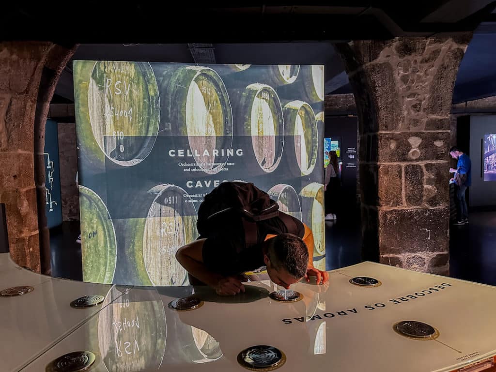 Musée interactif dans les caves Calem à Porto