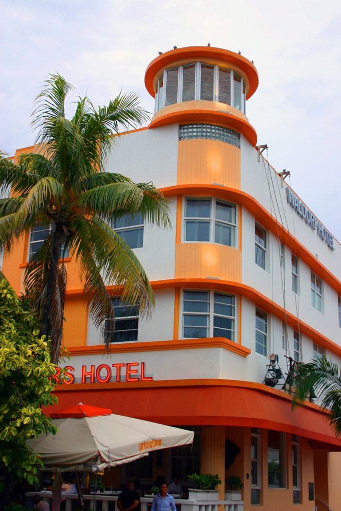Art Deco Miami Beach - Walford Hotel