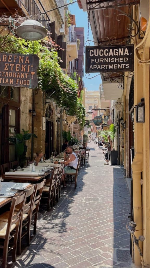 Ruelles pavées de la ville Chania en Crète, Grèce