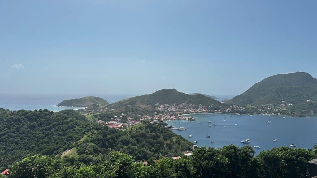 Vue sur les Saintes depuis le Fort Napoléon