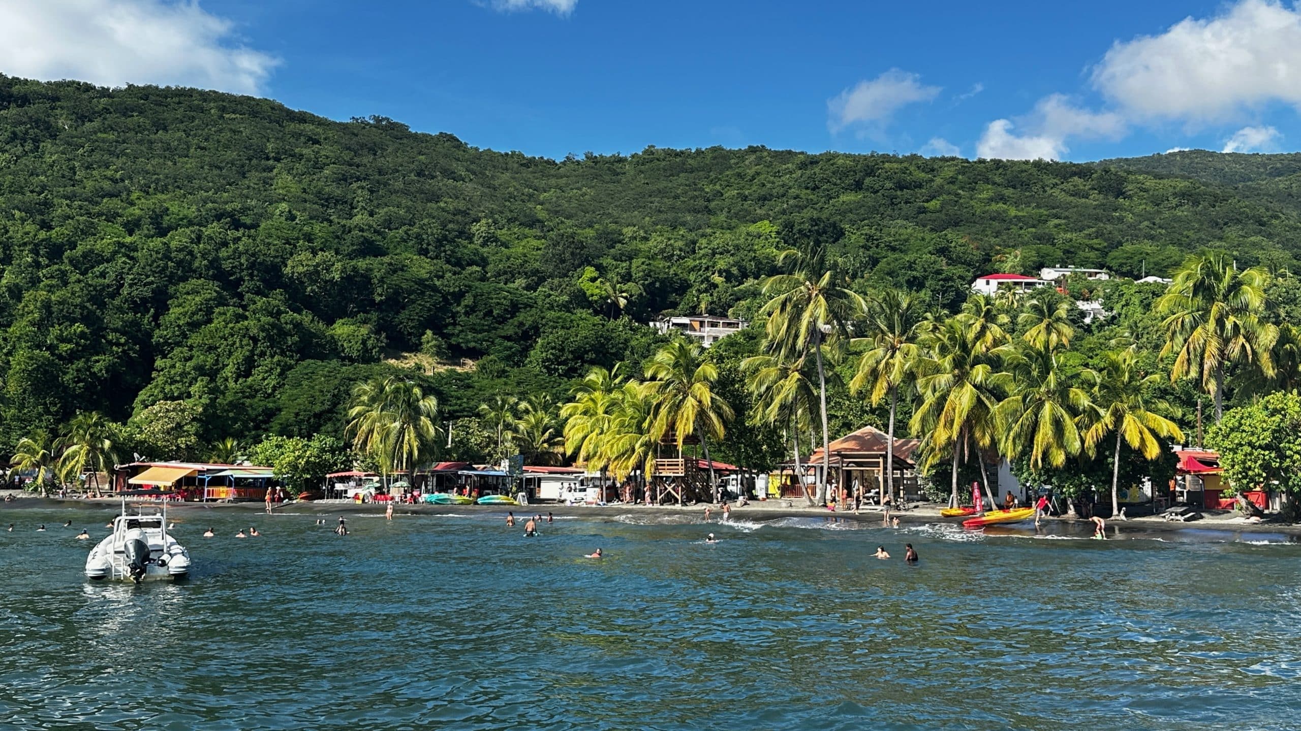 Réserve Cousteau près de la plage Malendure en Guadeloupe