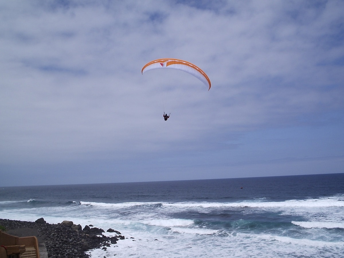 Faire du parapente à Tenerife est une expérience incroyable
