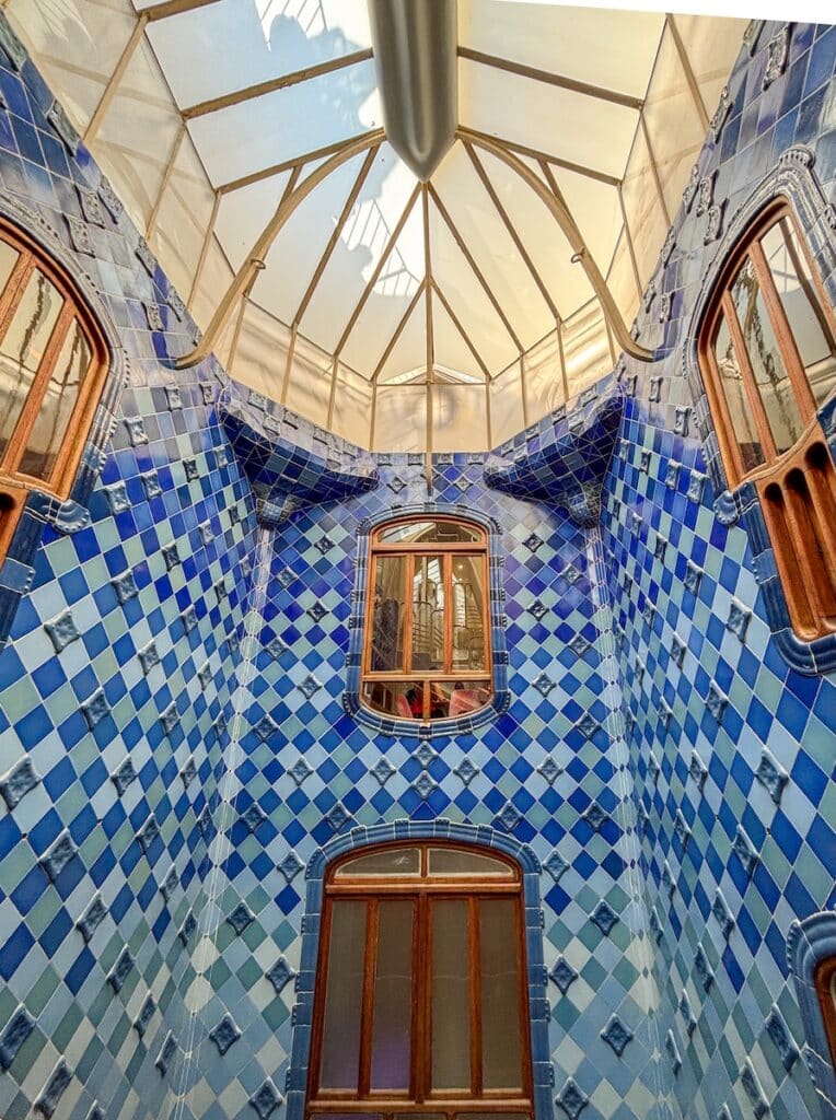 Intérieur de la Casa Batllo à Barcelone