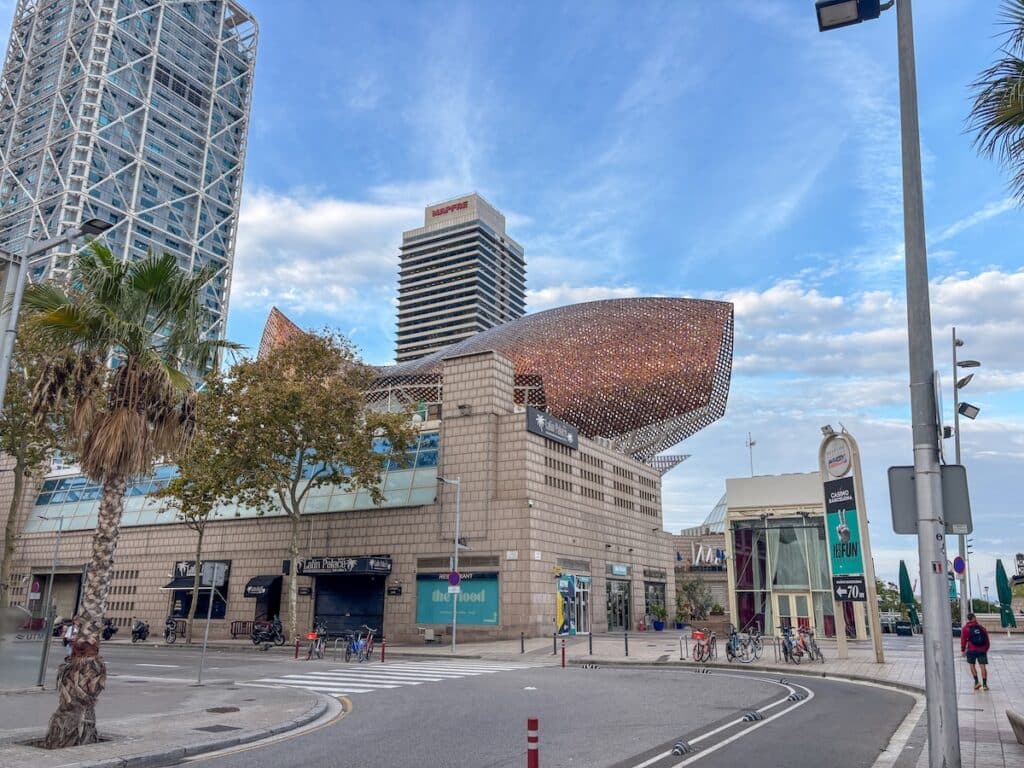 Statue "Peix d'Or" à Barcelone